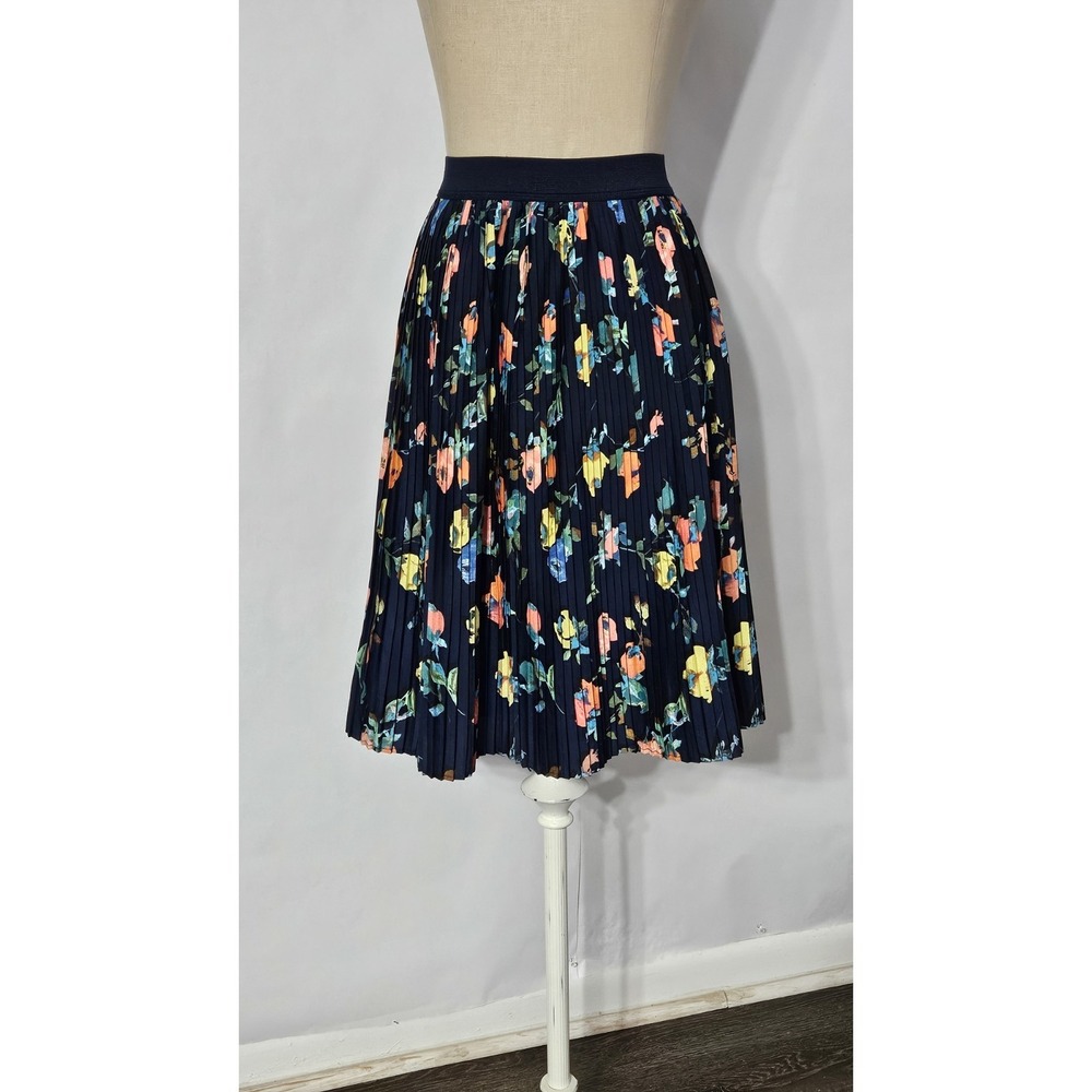 Merona Navy Blue Floral A-Line Pleated Skirt Medium